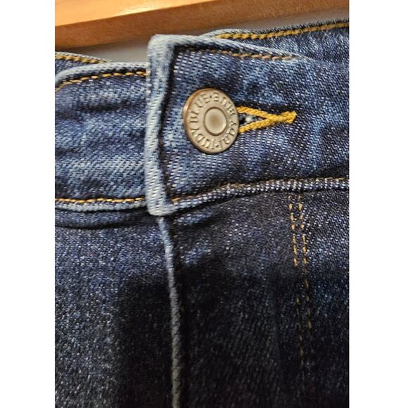 Judy Blue High Waist  Straight Fit Women's Blue Jeans, Sz 15/32, Excellent cond - Picture 2 of 8